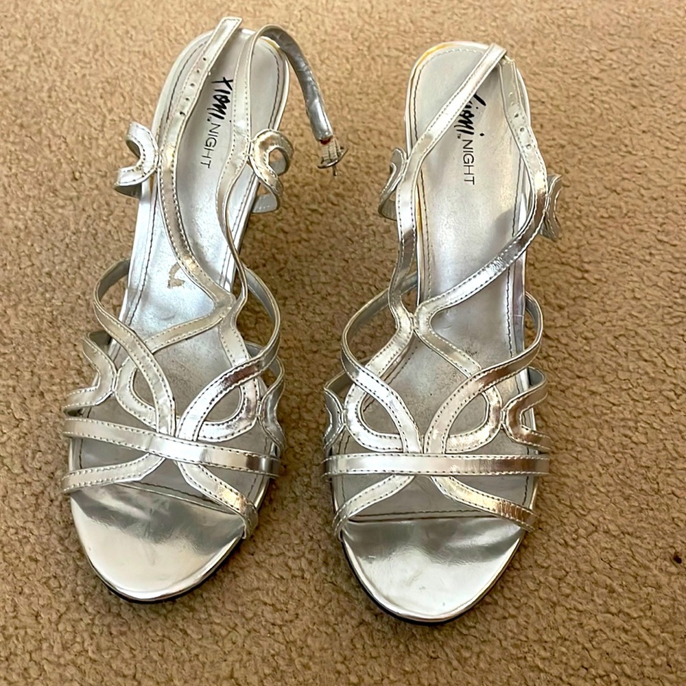Fiona women’s silver strappy heels